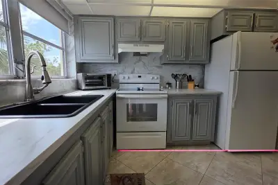 4047 NW 16th St #302, Fort Lauderdale: photo 1 of 22