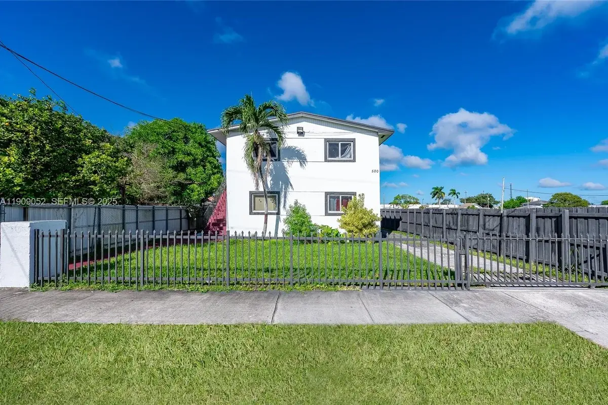 520 SW Krome Ter, Homestead: photo 1 of 17