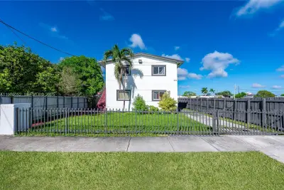 520 SW Krome Ter, Homestead: photo 1 of 17