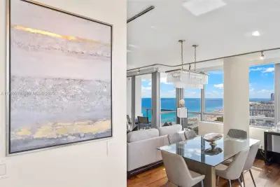 101 20th St #3202, Miami Beach: photo 1 of 54