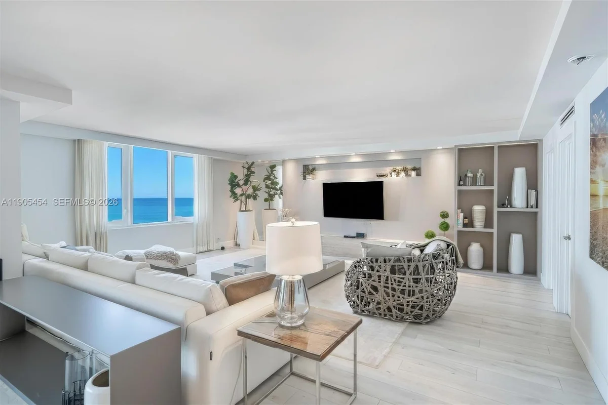 2301 Collins Ave #1414/1415, Miami Beach: photo 1 of 40