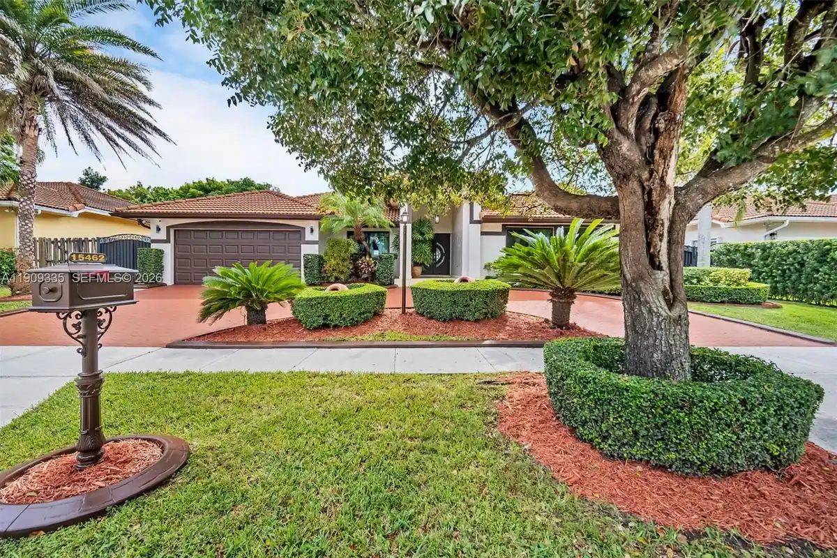 15462 SW 115th St, Miami: photo 1 of 50