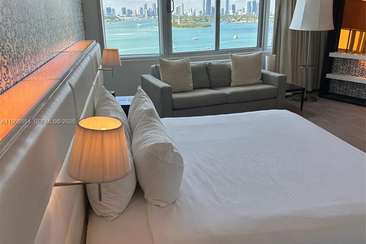 1100 West Ave #1206, Miami Beach: photo 1 of 11
