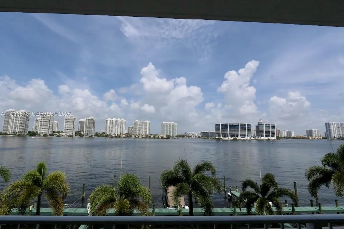 17800 N Bay Rd #404, Sunny Isles Beach: photo 1 of 37
