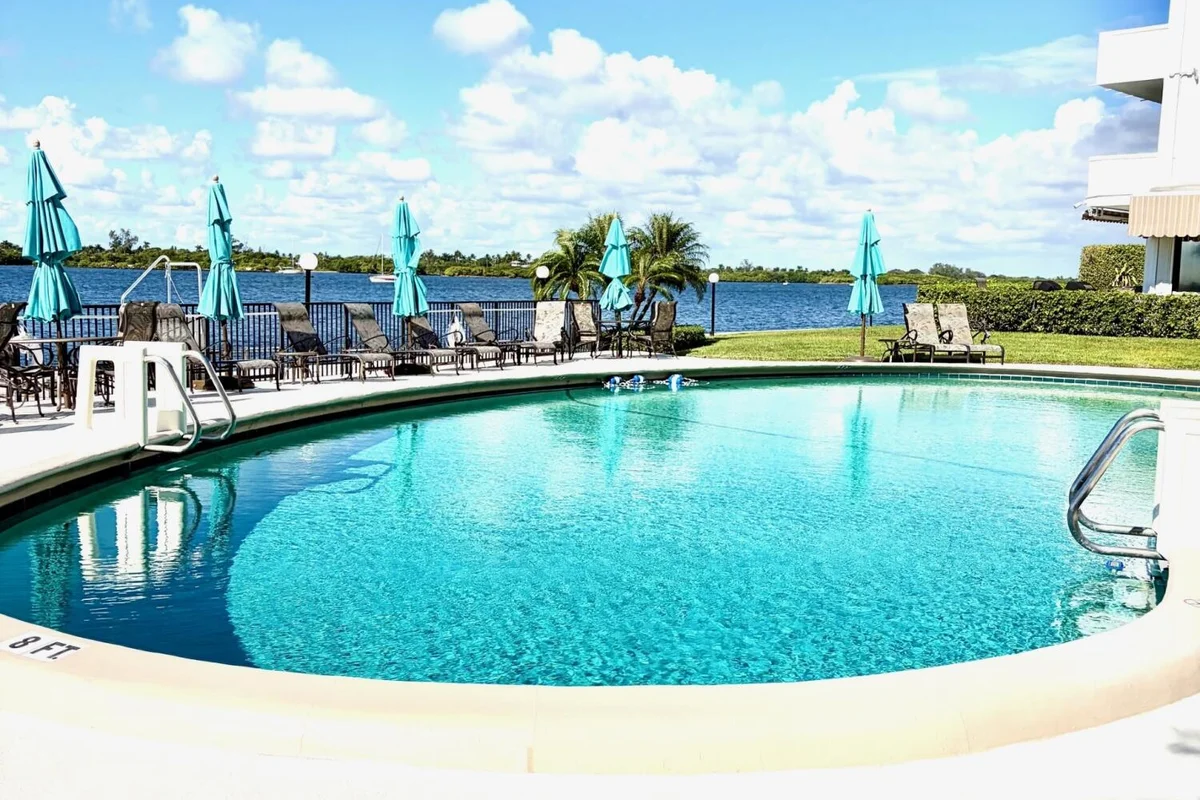 2840 S Ocean Blvd #2050, Palm Beach: photo 1 of 26