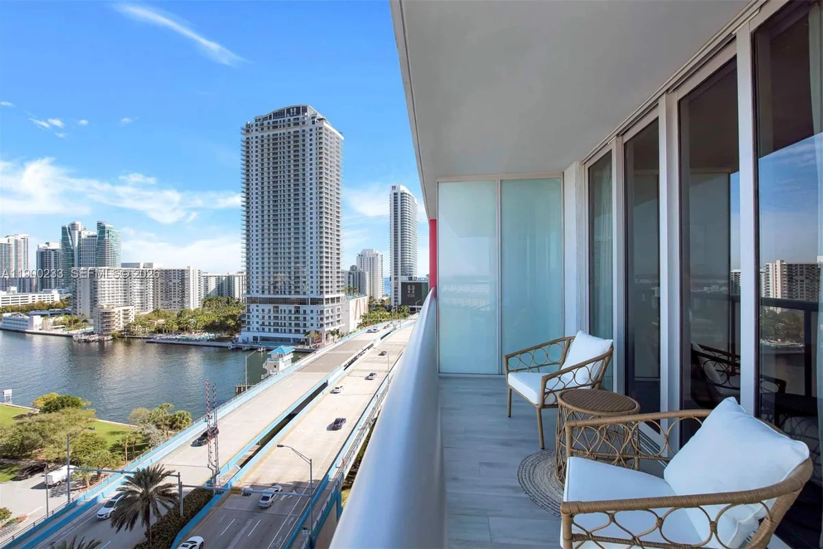 2602 E Hallandale Beach Blvd #R1610, Hallandale Beach: photo 1 of 22