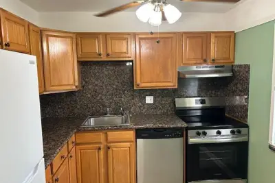 7300 NW 5th Ct #101, Margate: photo 1 of 22