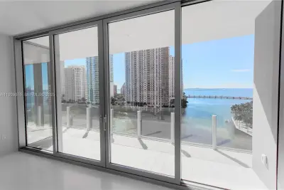 300 Biscayne Blvd Way #1003, Miami: photo 1 of 31