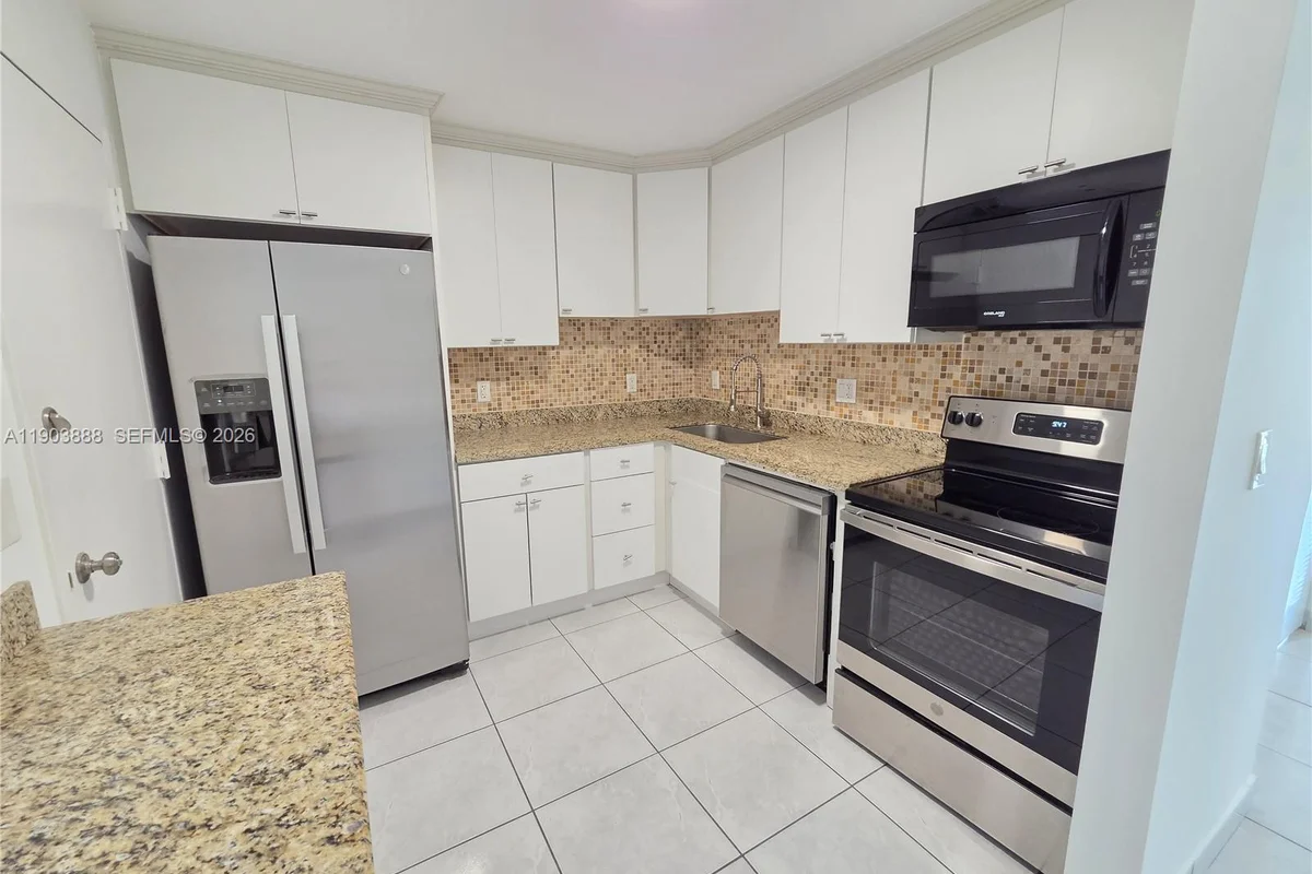 2821 N Miami Beach Blvd #5O, North Miami Beach: photo 1 of 19