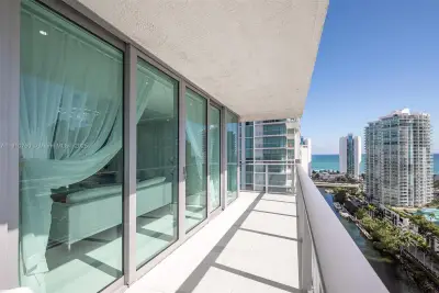 330 Sunny Isles Blvd #5-1908, Sunny Isles Beach: photo 1 of 30