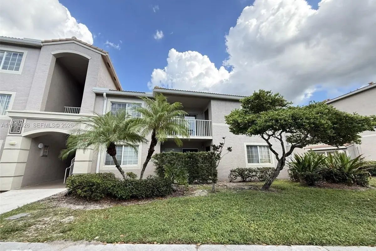 5015 Wiles Rd #207, Coconut Creek: photo 1 of 11