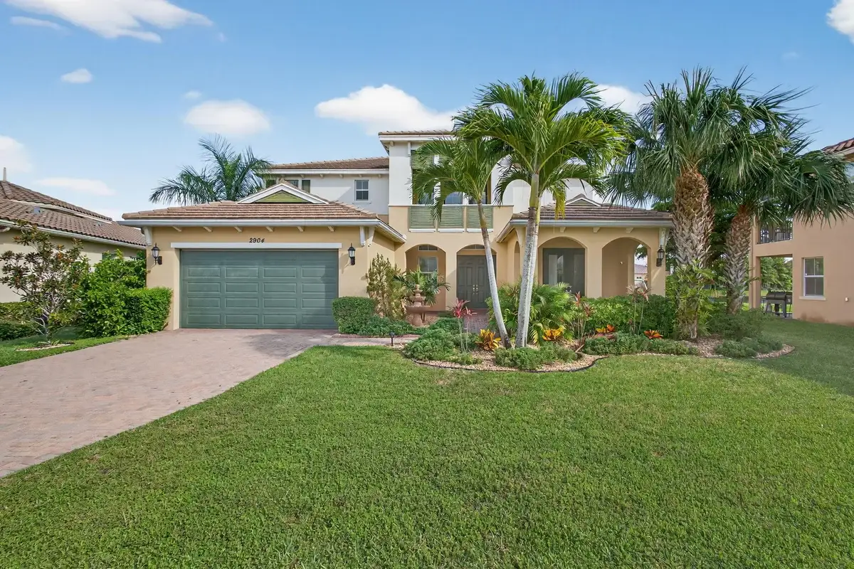 2904 Payson Way, Wellington: photo 1 of 84