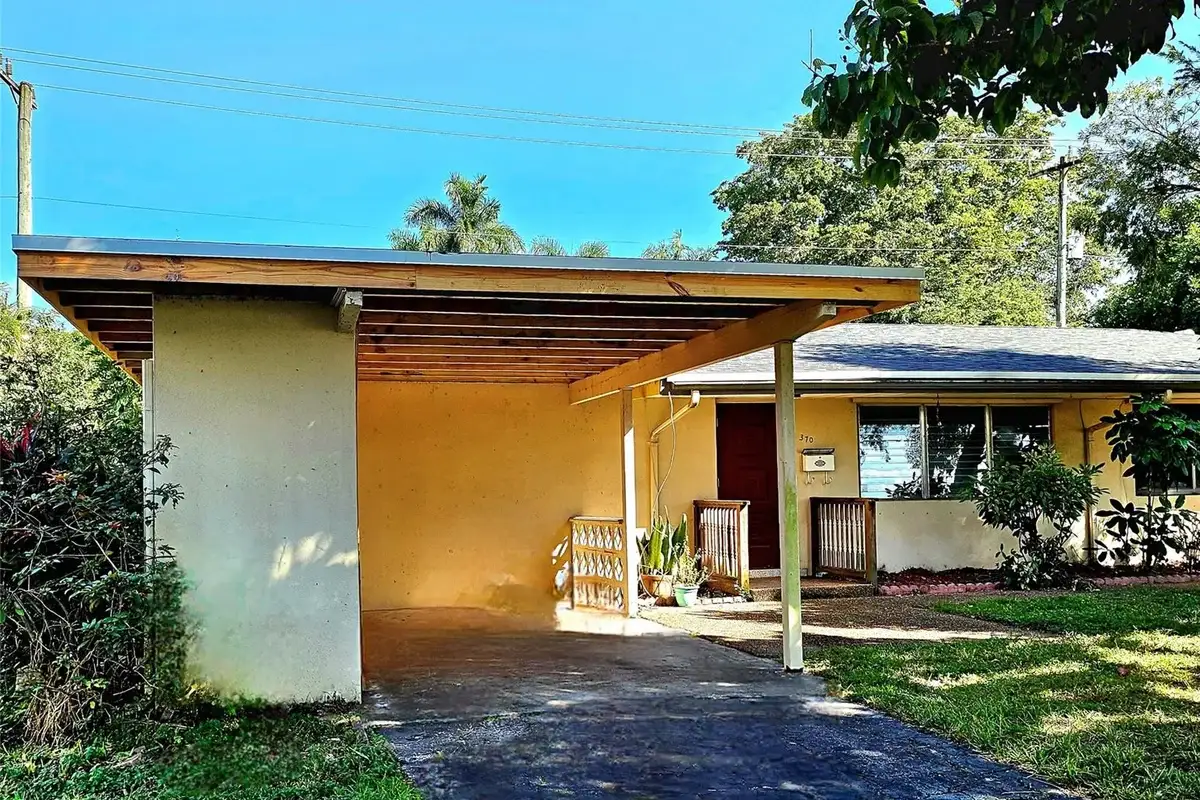 370 NW 65th Ave, Plantation: photo 1 of 10