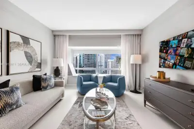 1435 Brickell Ave #3410, Miami: photo 1 of 10