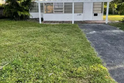 1300 NE 182nd St, North Miami Beach: photo 1 of 20