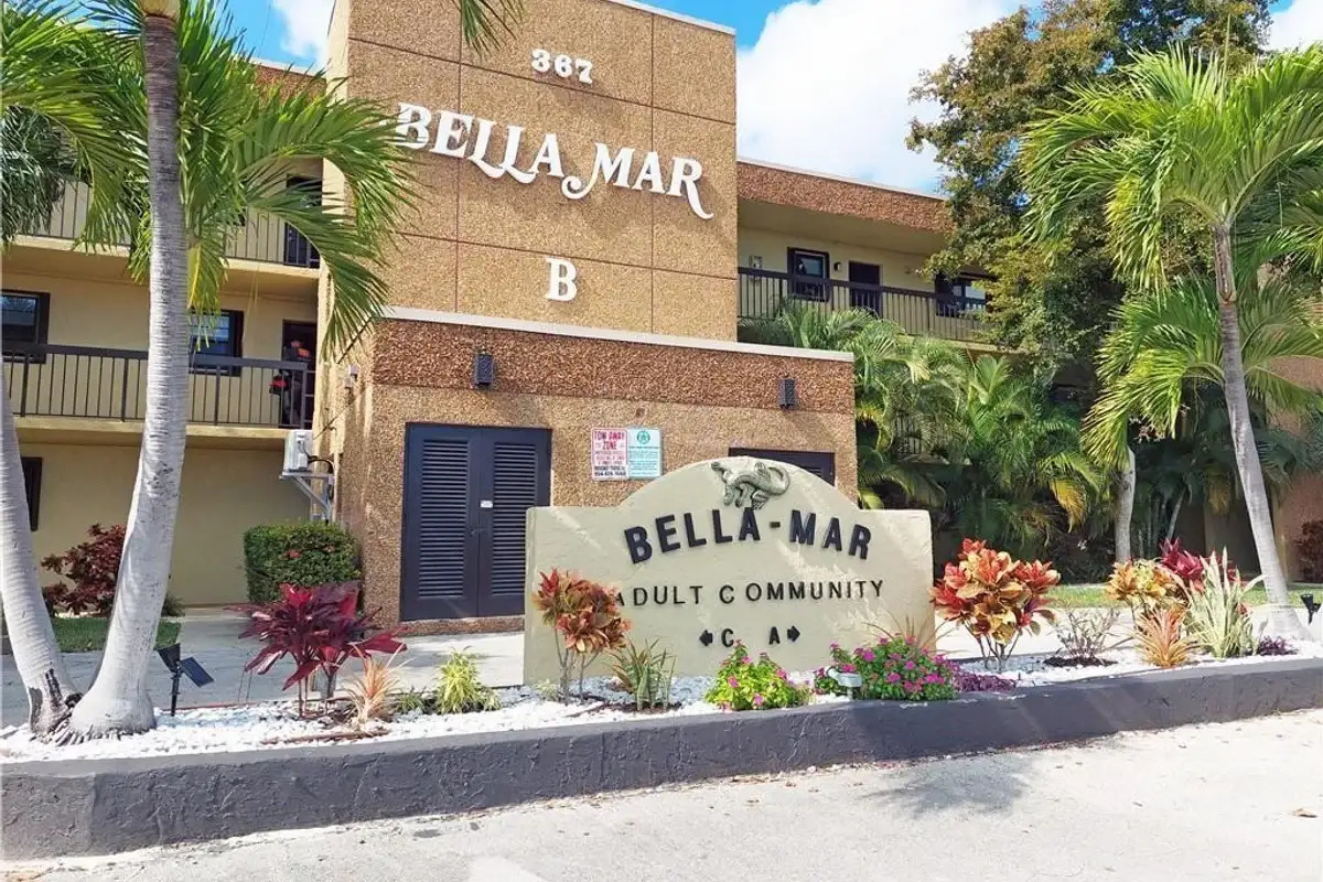 367 S Federal Hwy #B105, Deerfield Beach: photo 1 of 56
