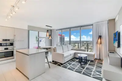 4010 S Ocean Dr #R3206, Hollywood: photo 1 of 37