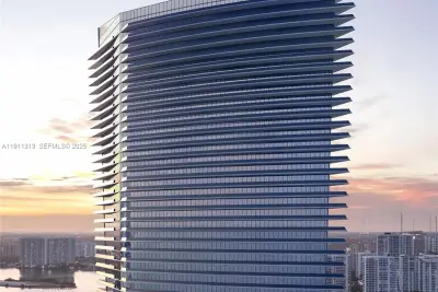 18975 Collins Ave #3104, Sunny Isles Beach: photo 1 of 3