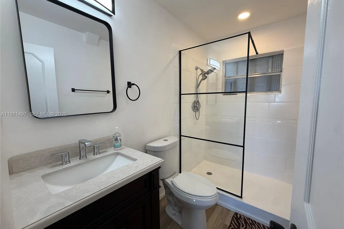 4310 NW 12th Ct #302, Lauderhill: photo 1 of 17