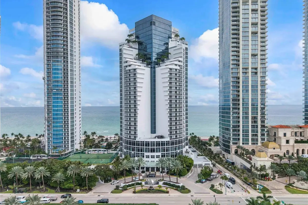 18001 Collins Ave #2806, North Miami Beach: photo 1 of 50