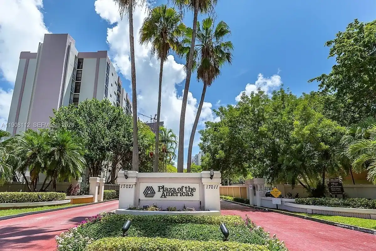 16909 N Bay Rd #103, Sunny Isles Beach: photo 1 of 37