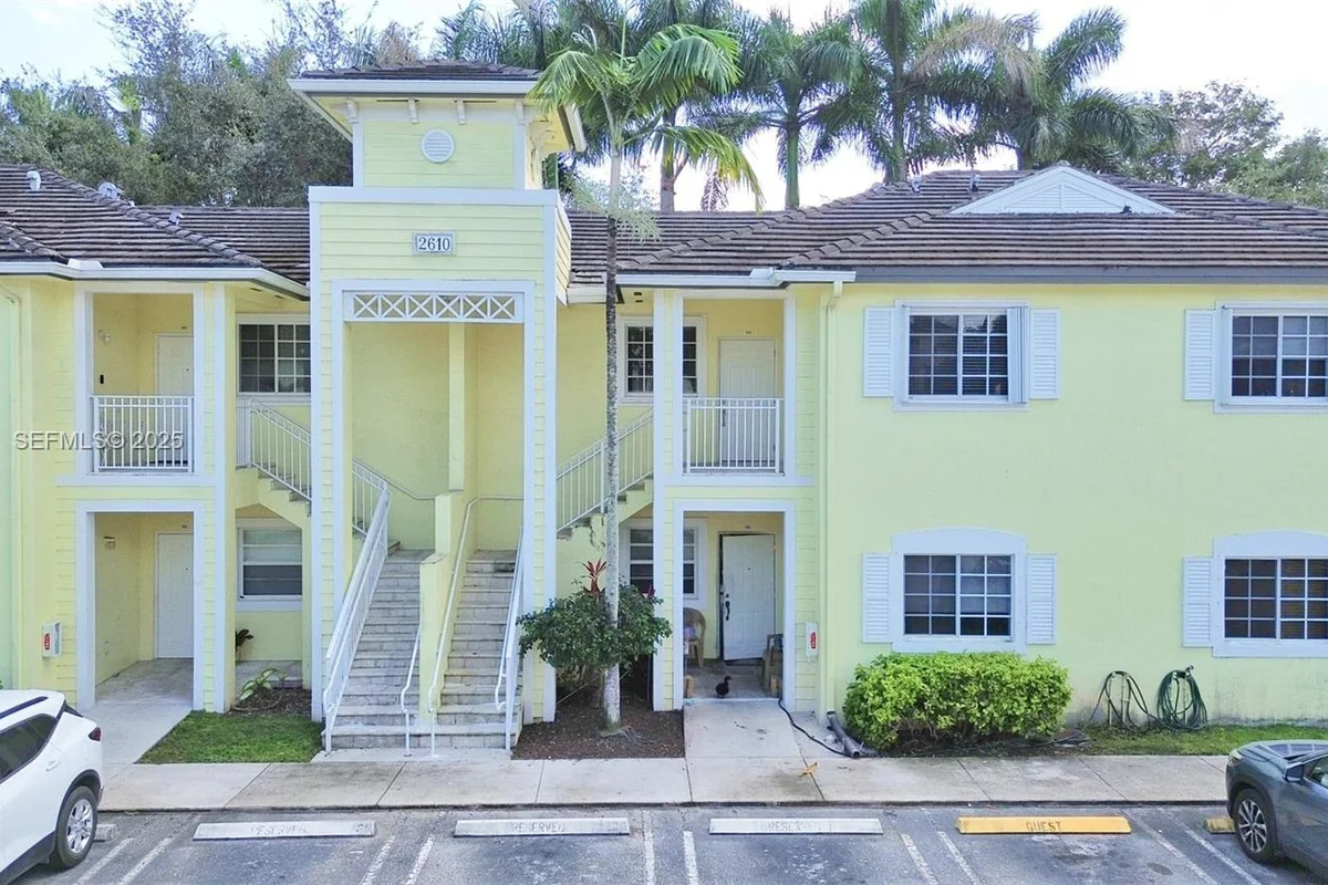 2610 NE 3rd Dr #203, Homestead: photo 1 of 20