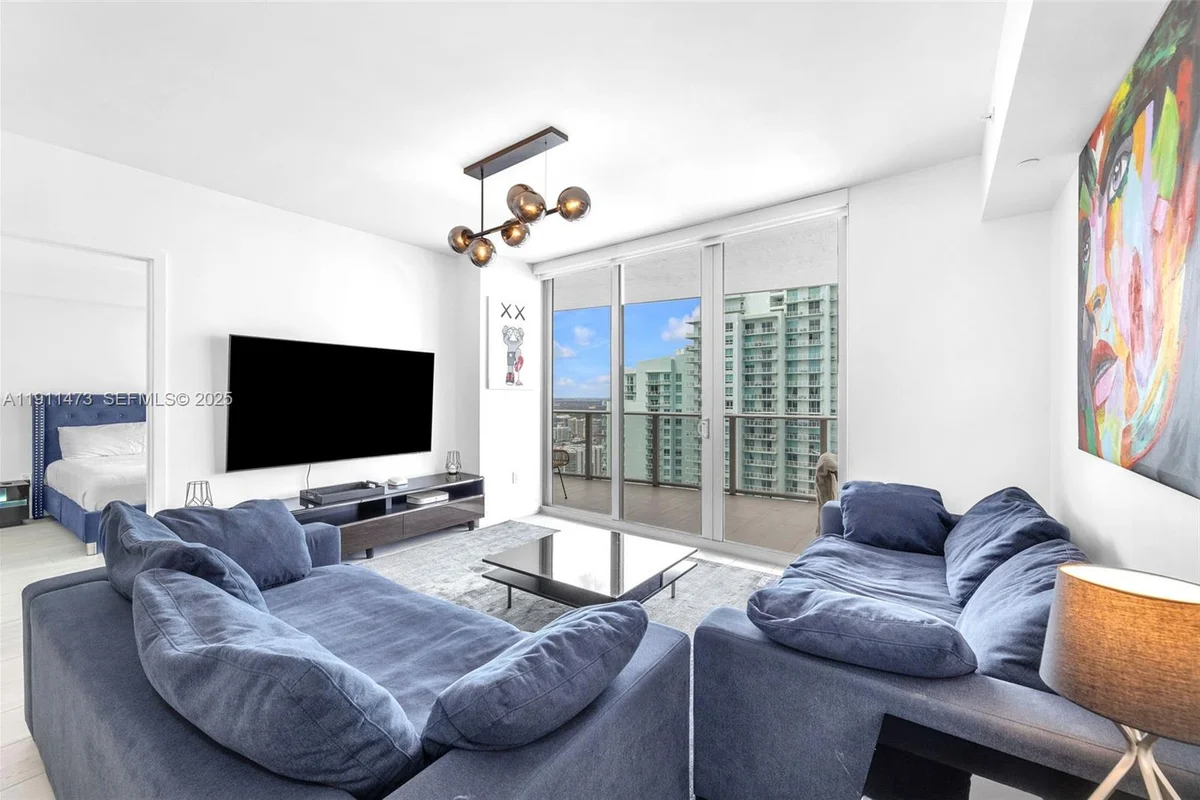 488 NE 18th St #4311, Miami: photo 1 of 42