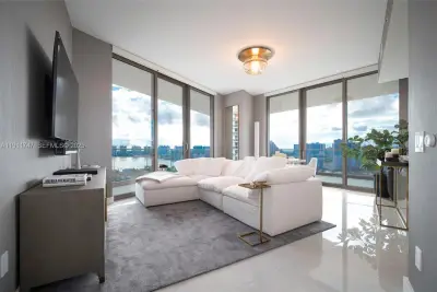 18975 Collins Ave #1705, Sunny Isles Beach: photo 1 of 20