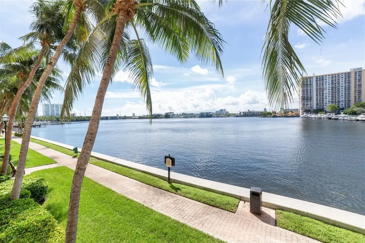 17150 N Bay Rd #2207, Sunny Isles Beach: photo 1 of 49