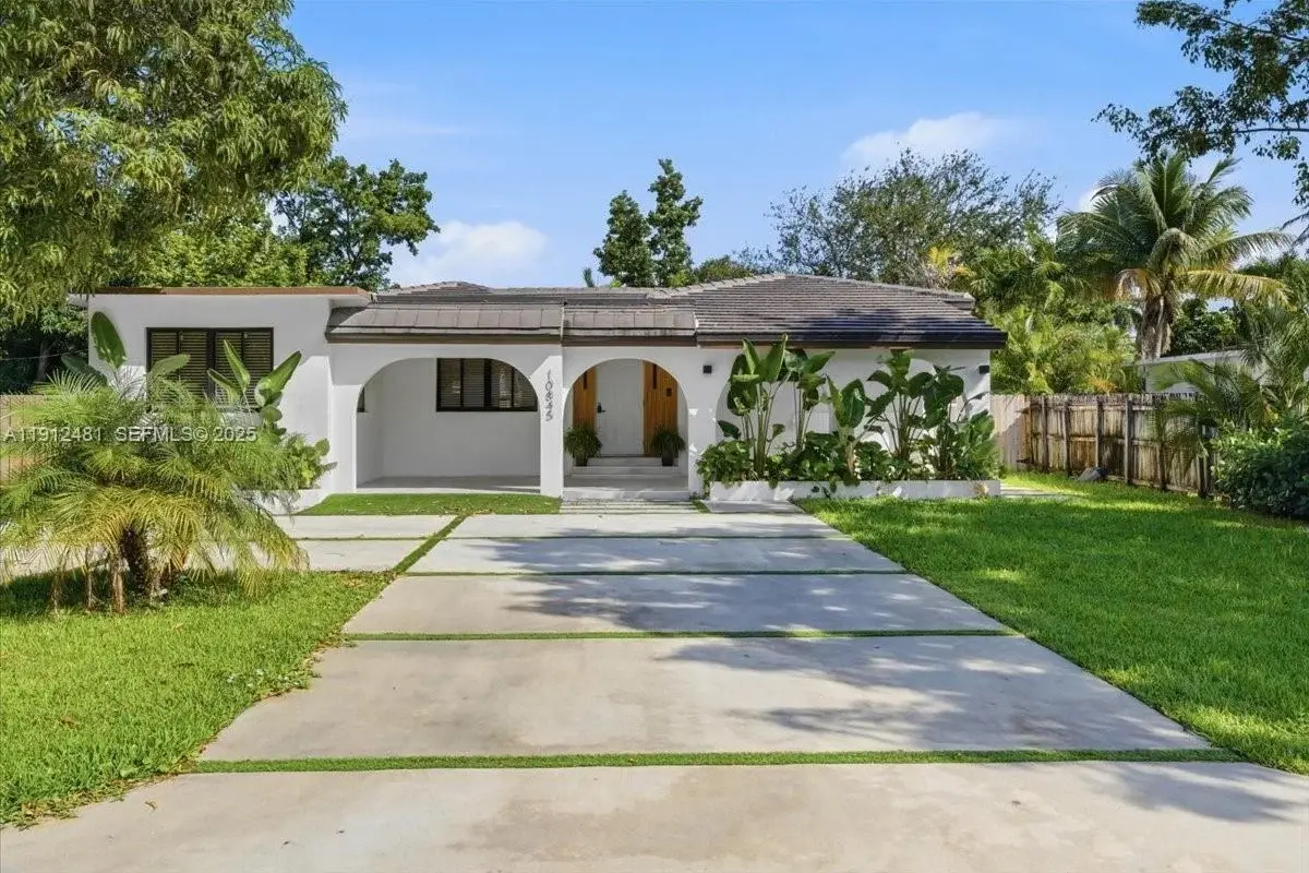 10845 Peachtree Dr, Miami: photo 1 of 35