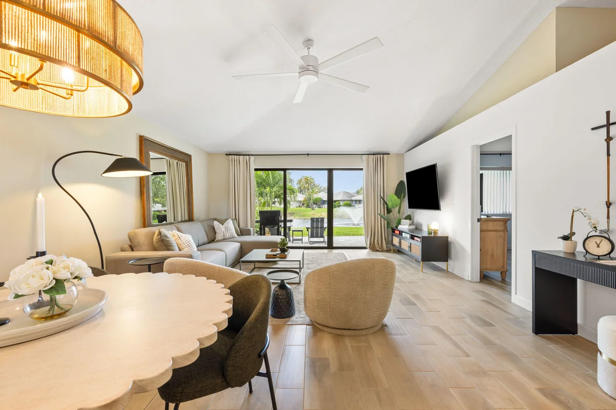 206 Club Dr, Palm Beach Gardens: photo 1 of 29