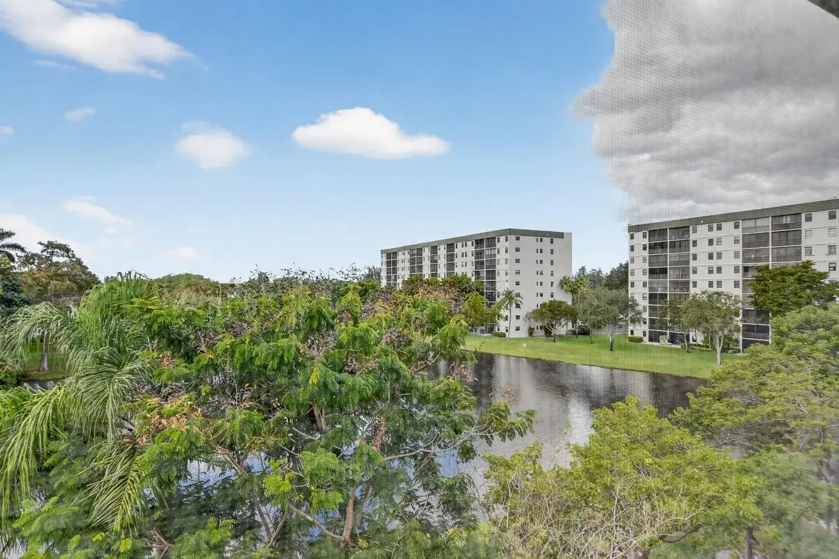 2236 N Cypress Bend Dr #508, Pompano Beach: photo 1 of 69