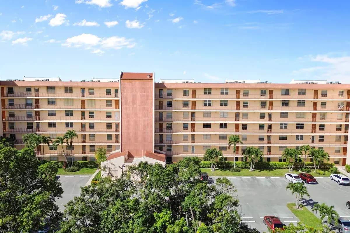 14671 Bonaire Blvd #404, Delray Beach: photo 1 of 37