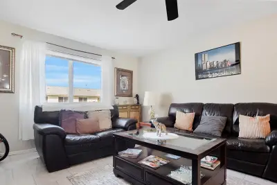 6263 NE 19th Ave #923, Fort Lauderdale: photo 1 of 18