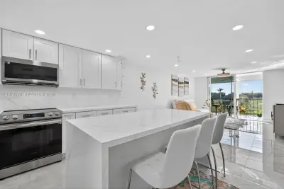 8900 Washington Blvd #410, Pembroke Pines: photo 1 of 79