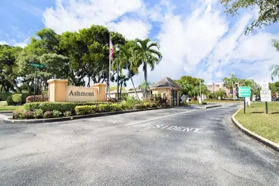 7194 Ashmont Cir #112, Fort Lauderdale: photo 1 of 24