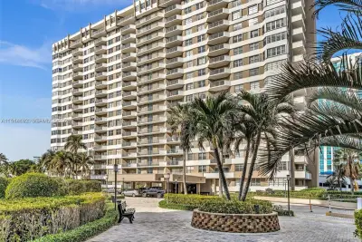 1965 S Ocean Dr #10 M, Hallandale Beach: photo 1 of 24