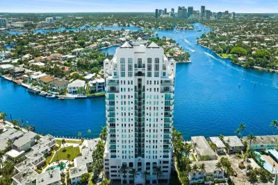 3055 Harbor Dr #1402, Fort Lauderdale: photo 1 of 40