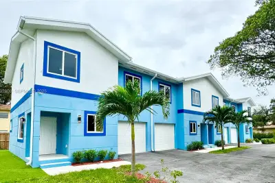 926 NW 932 2nd St, Fort Lauderdale: photo 1 of 36