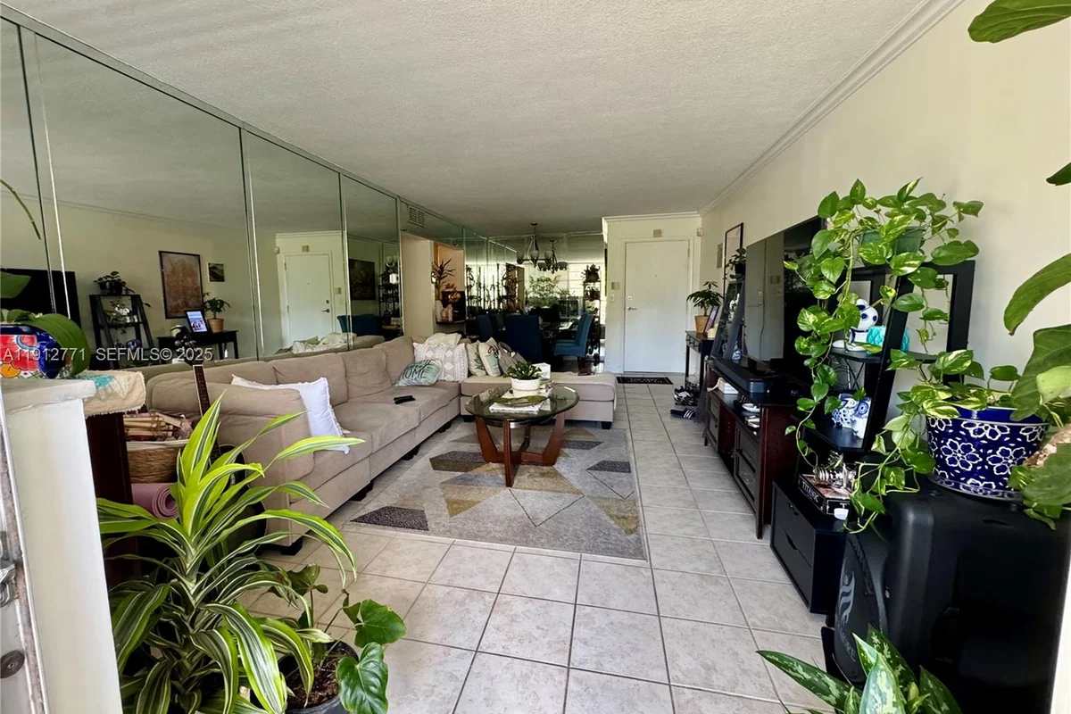 16518 NE 26th Ave #304, North Miami Beach: photo 1 of 31
