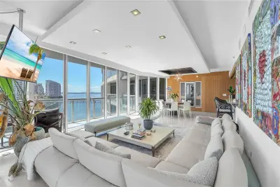465 Brickell Ave #1001, Miami: photo 1 of 42