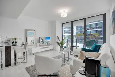 1300 S Miami Ave #1407, Miami: photo 1 of 37