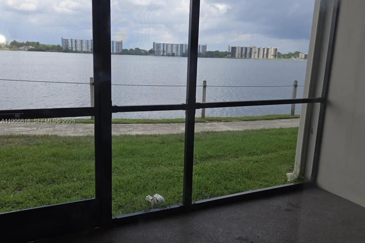 117 Lake Emerald Dr #108, Oakland Park: photo 1 of 16