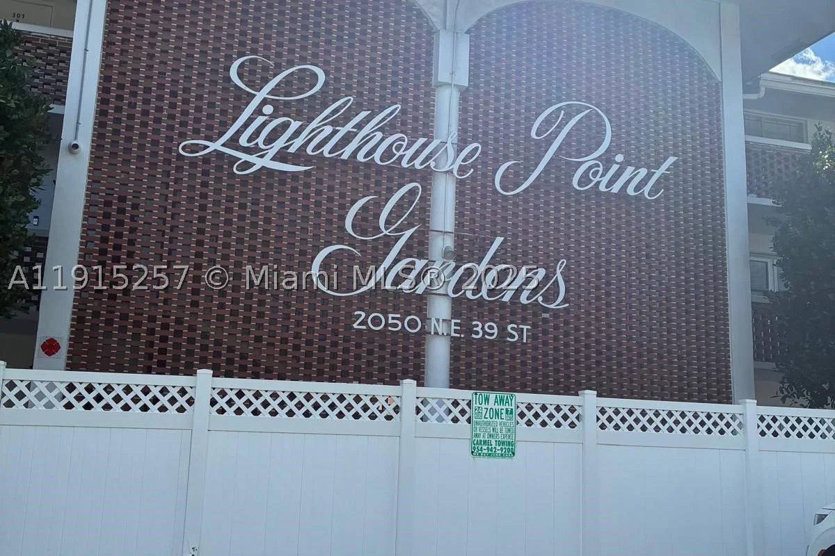 2050 NE 39th St #311 NORTH, Lighthouse Point: photo 1 of 17