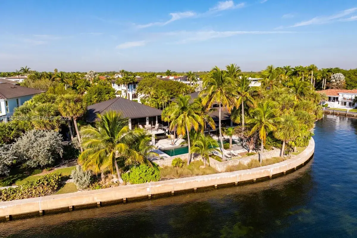 820 San Pedro Ave, Coral Gables: photo 1 of 69