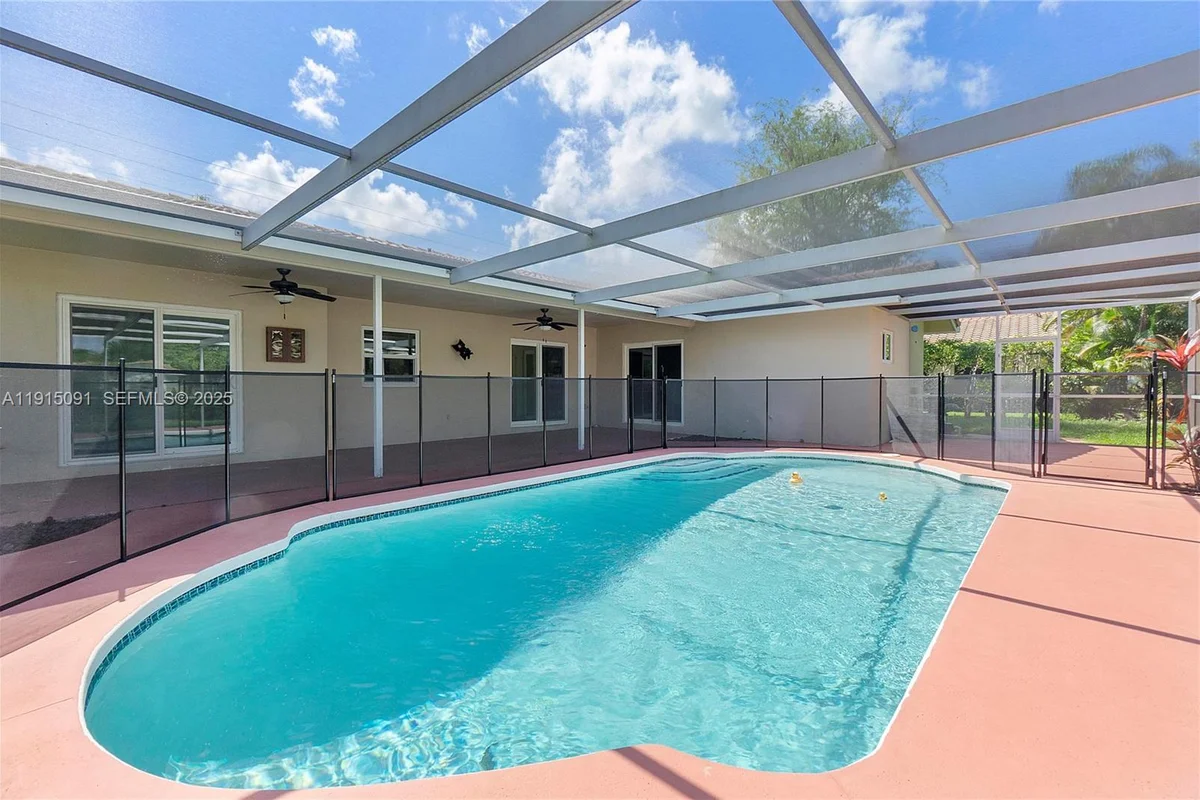 3880 Coral Hills Dr, Coral Springs: photo 1 of 26