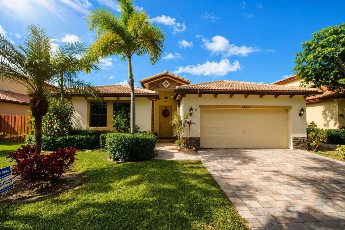 3663 SE 2nd Dr, Homestead: photo 1 of 34