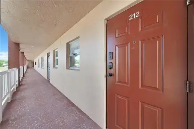 9281 Sunrise Lakes Blvd #212, Sunrise: photo 1 of 32