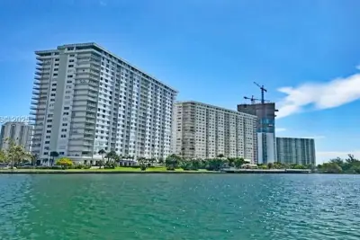 500 Bayview Dr #125, Sunny Isles Beach: photo 1 of 28