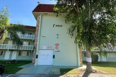 3400 Springdale Blvd #217, Palm Springs: photo 1 of 15